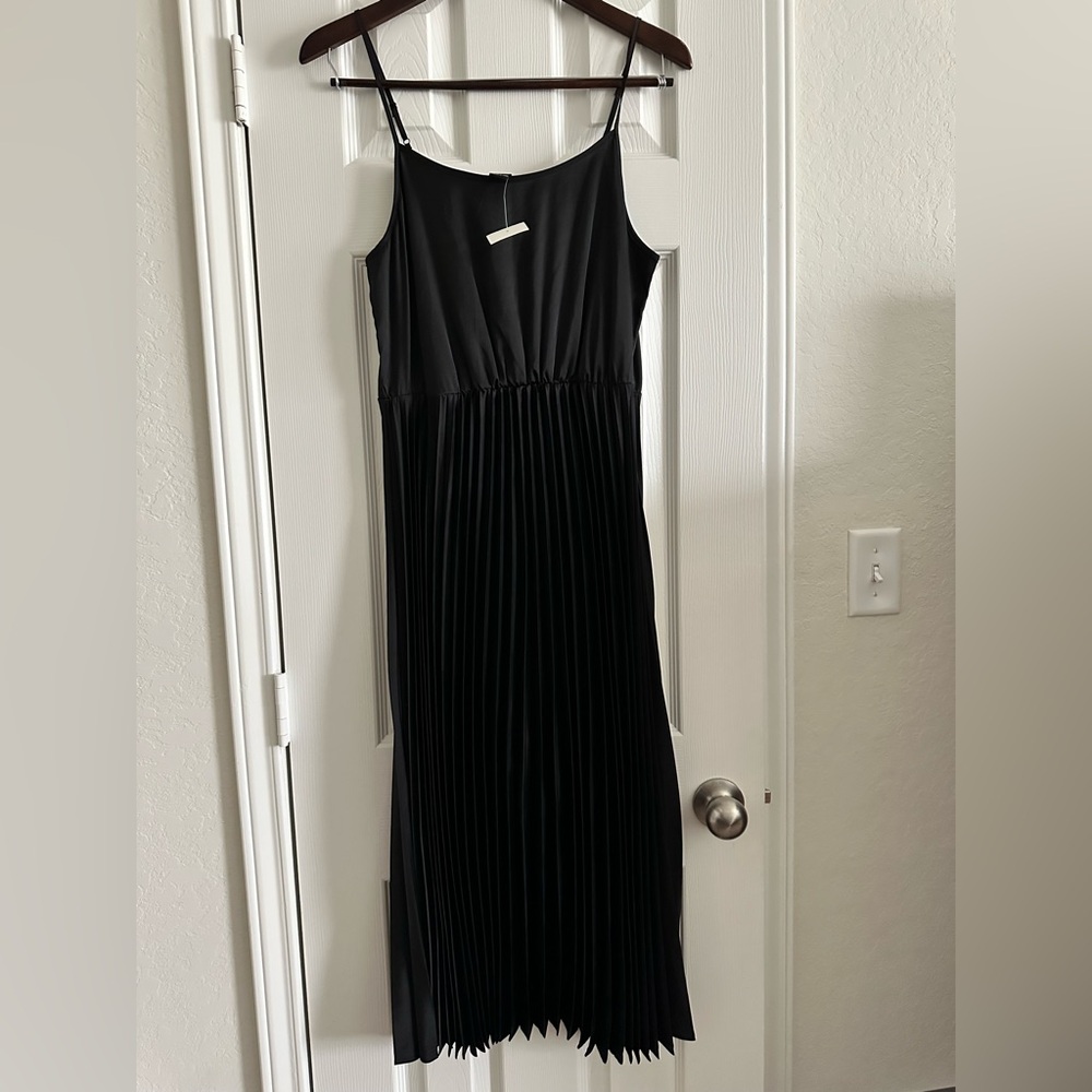 New Rachel Zoe Women's Black Pleated Maxi Dress, Stretch, Size Medium - Picture 1 of 9